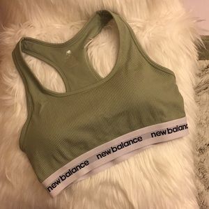 💚New Balance ribbed sports bra💚
